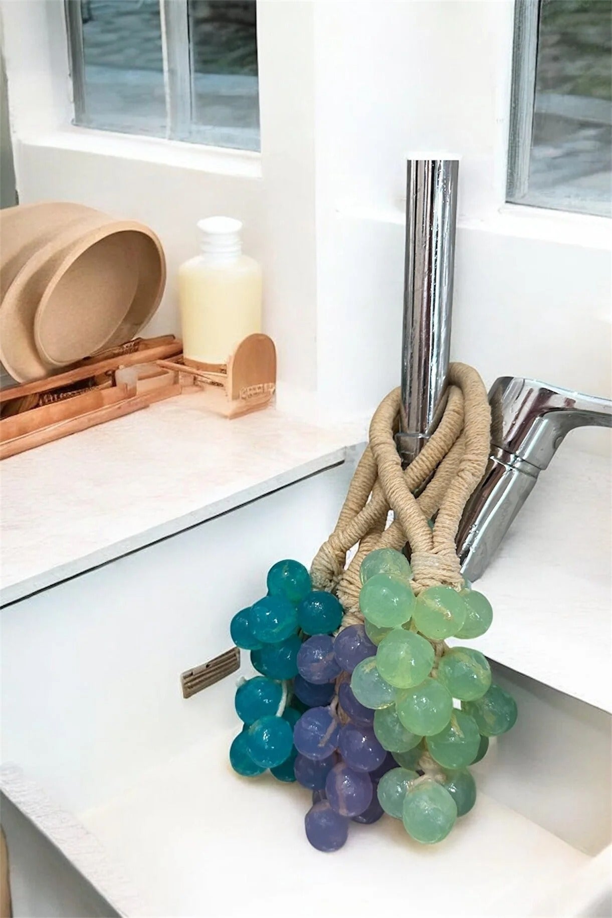 Doğal Sepet Üzüm Salkımı El Sabunu – Şık ve Farklı Tasarım, Mis Gibi Temizlik